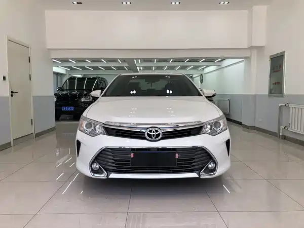 Toyota Camry 2015