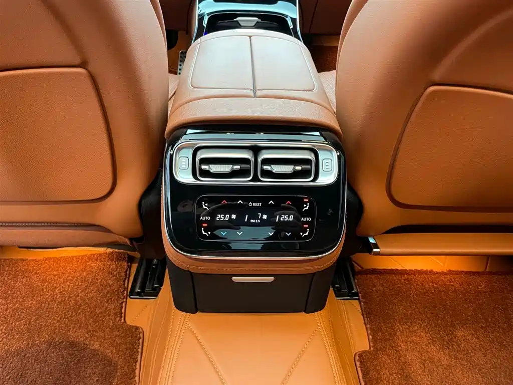 Mercedes-Benz S-Class 2022 — фото 16
