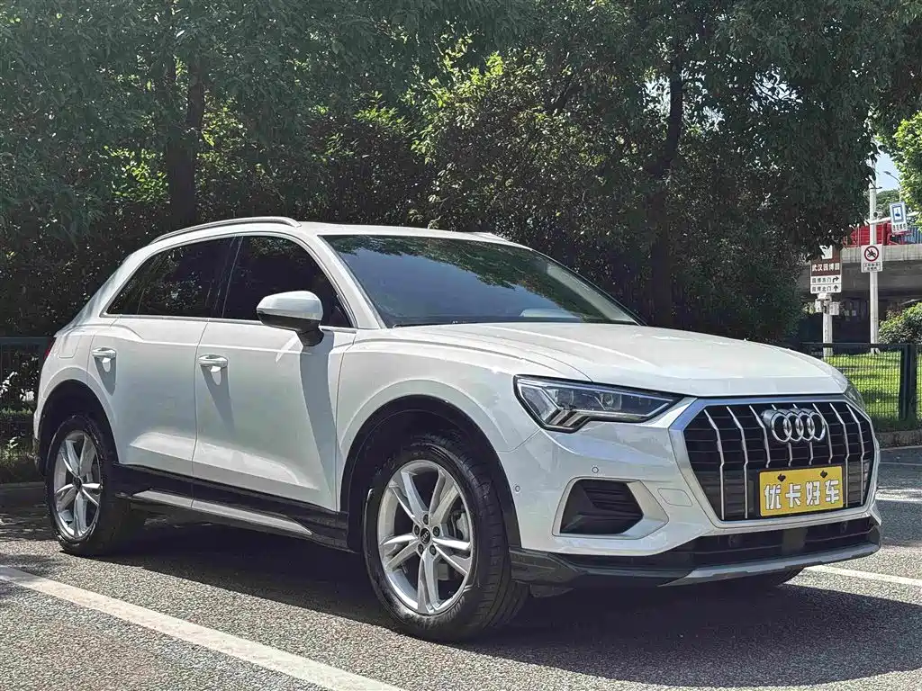 Audi Q3 2023 — фото 3