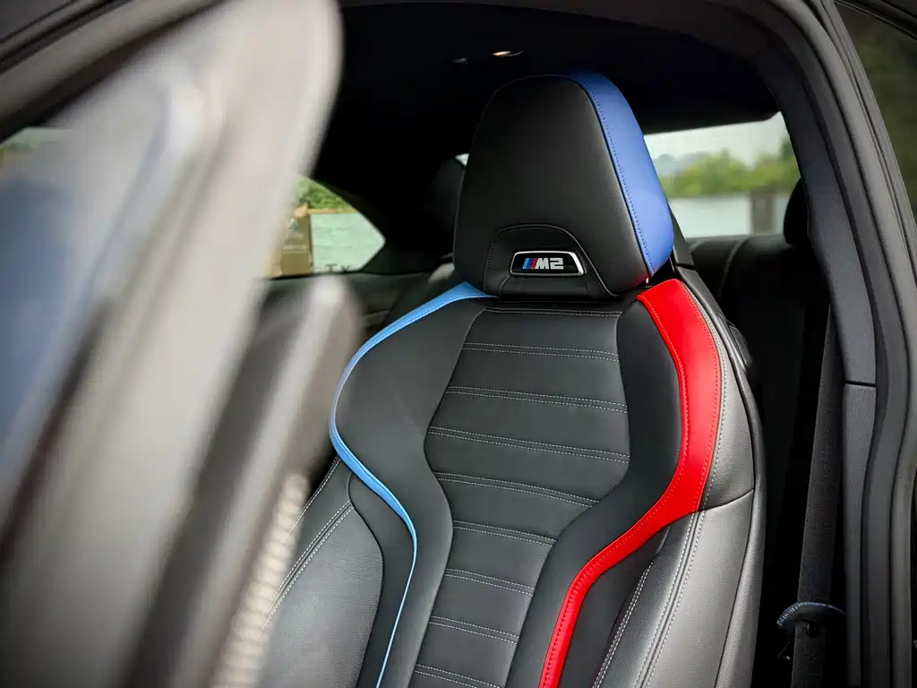 BMW M2 2024 — фото 15