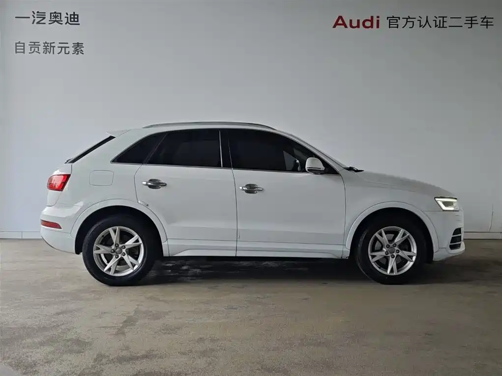Audi Q3 2018 — фото 2