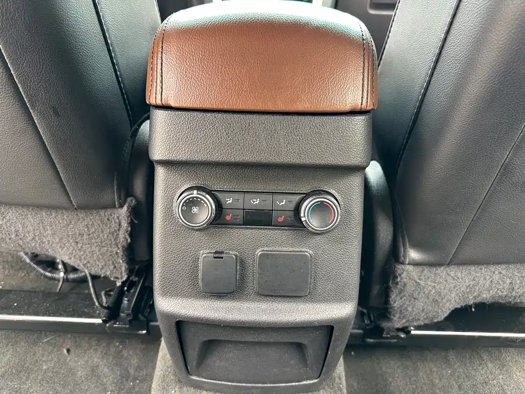 Ford Explorer 2015 — фото 13