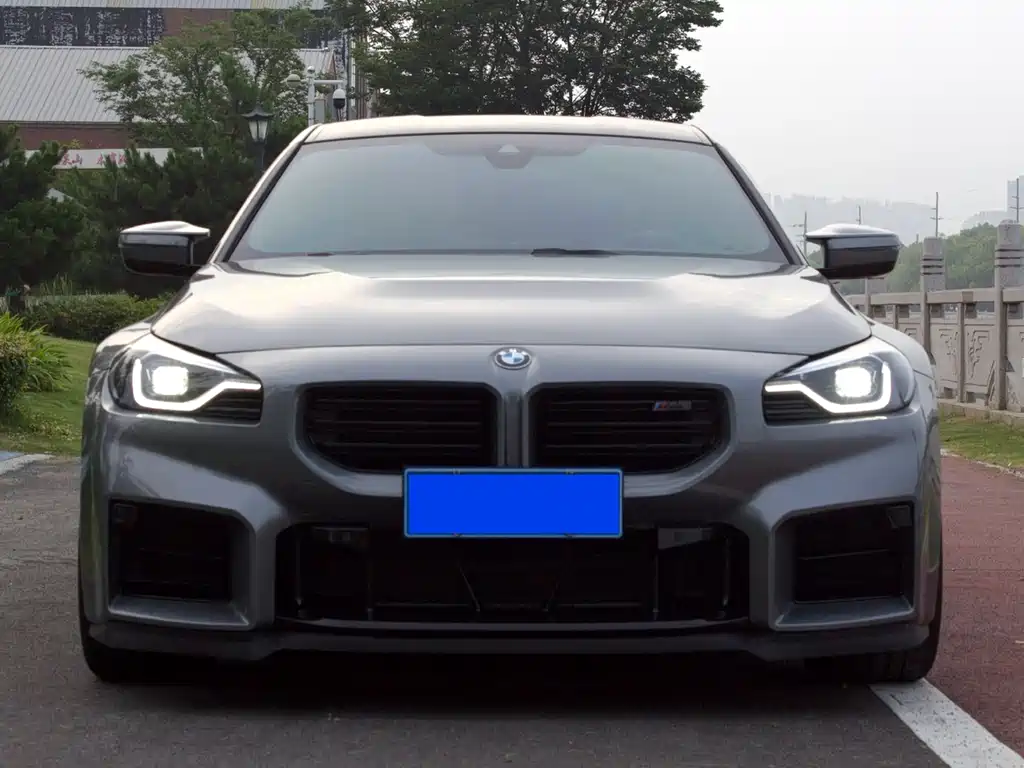 BMW M2 2025 — фото 2