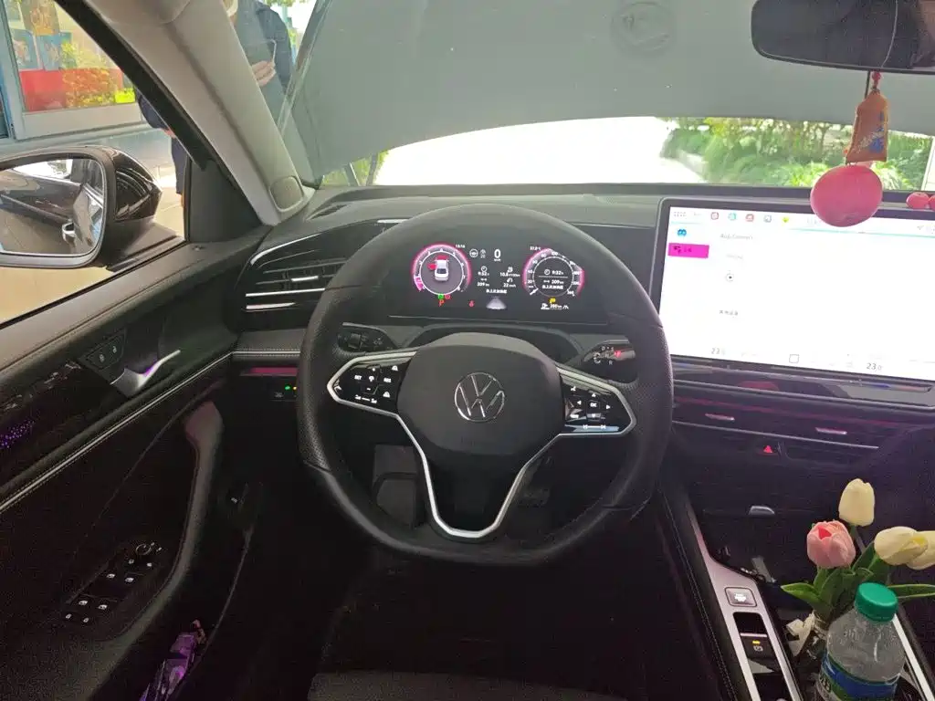 Volkswagen Magotan 2025