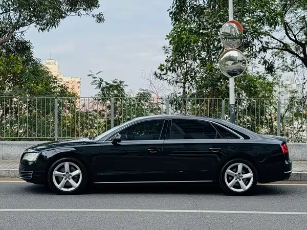 Audi A8 2013