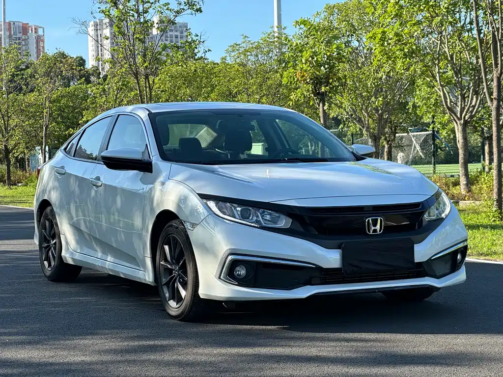 Honda Civic 2020 — фото 3