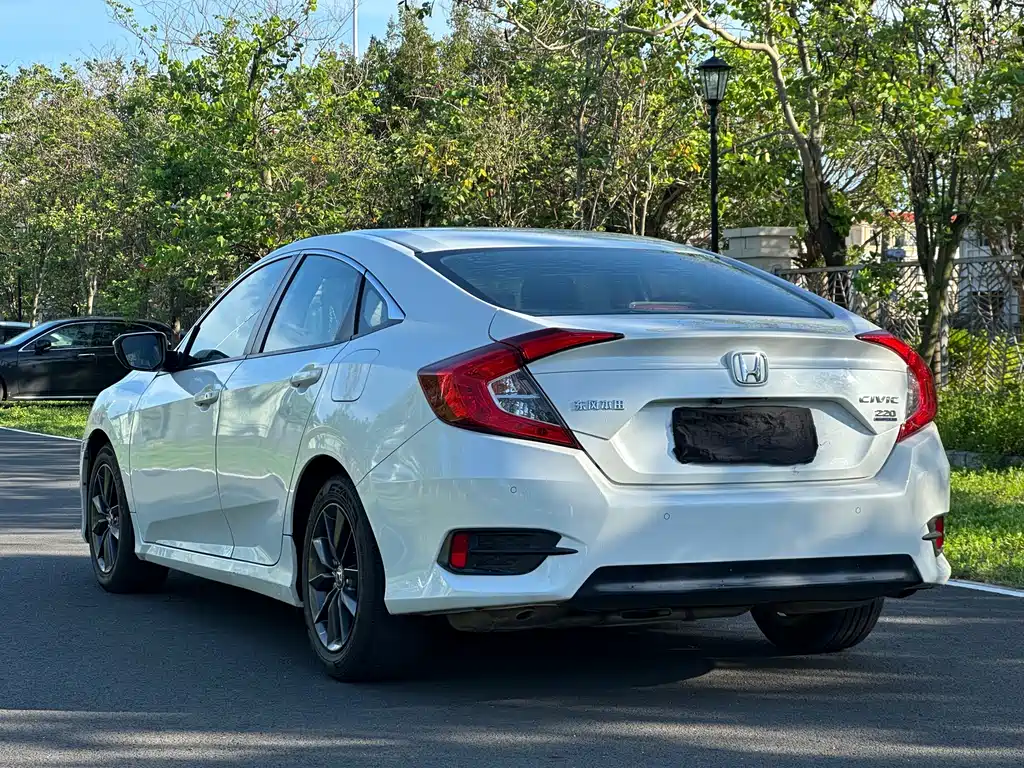 Honda Civic 2020 — фото 4