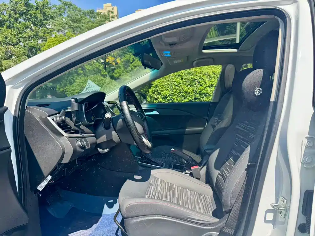 Chevrolet Cruze 2020 — фото 12