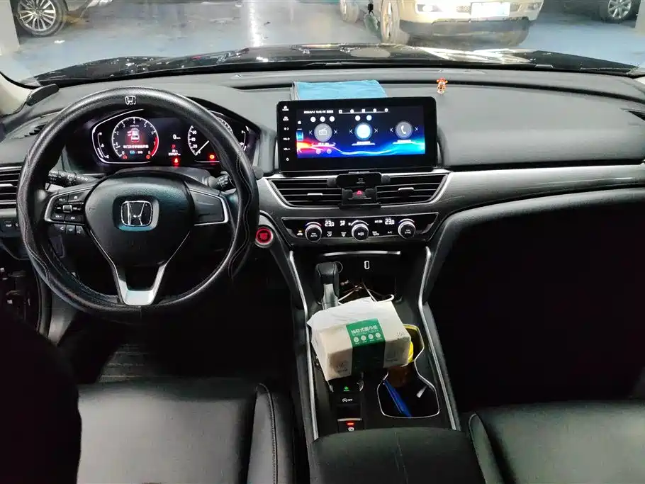 Honda Accord 2022 — фото 12