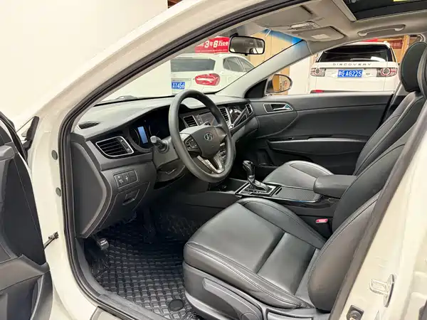 Hyundai Mistra 2016