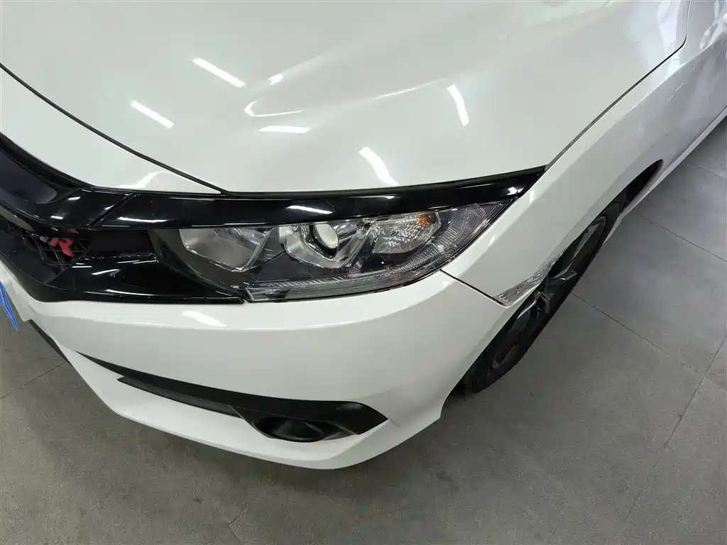 Honda Civic 2021 — фото 18