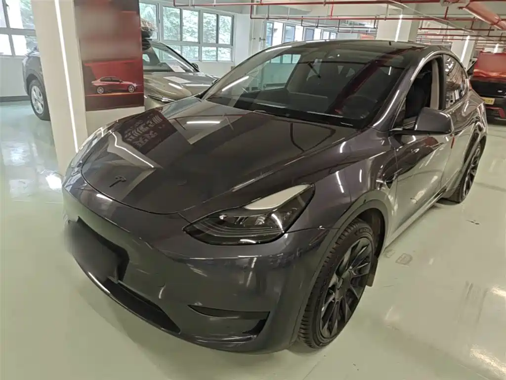 Tesla Model Y 2023 — фото 1