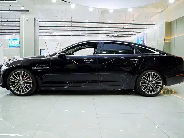 Jaguar XJ 2013