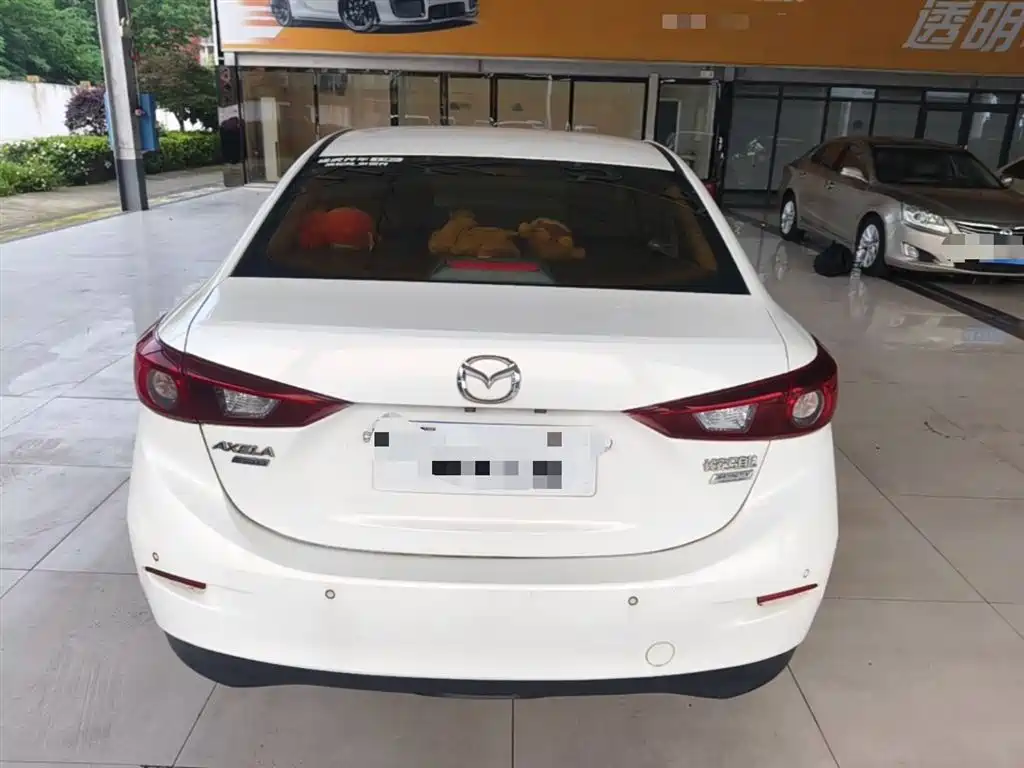 Mazda 3 Axela 2017 — фото 6