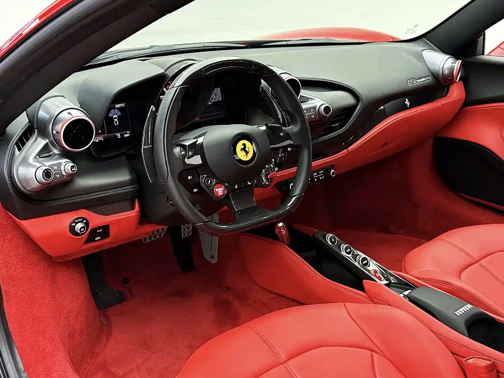 Ferrari F8 2022 — фото 13