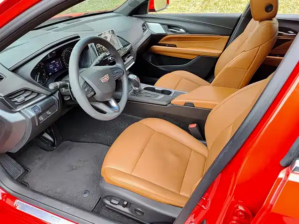 Cadillac CT4 2022