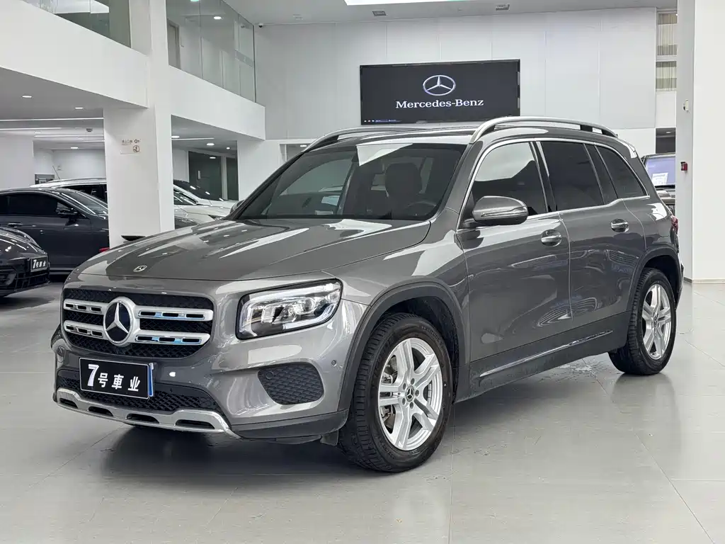 Mercedes-Benz GLB 2022 — фото 1