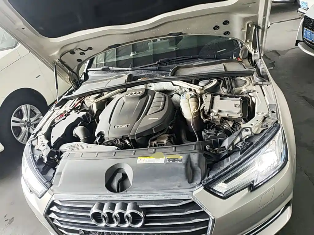 Audi A4L 2017 — фото 20