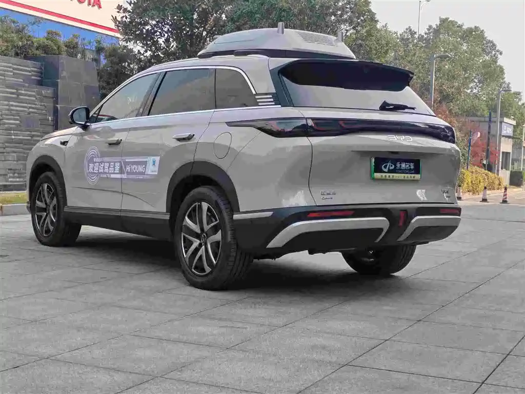 BYD Sealion 07 DM-i 2025 — фото 10