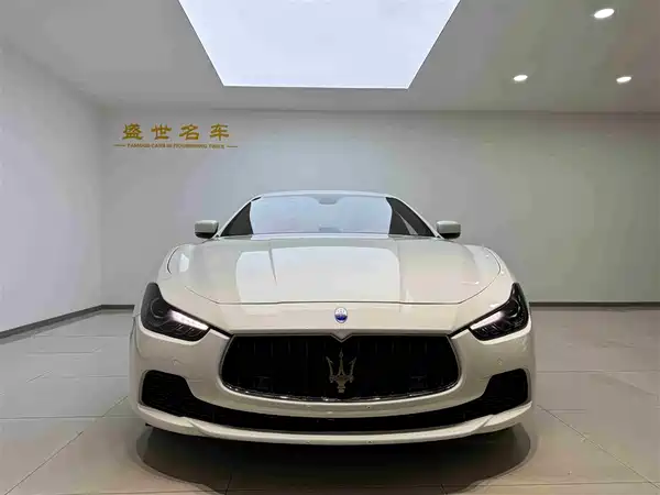 Maserati Ghibli 2015