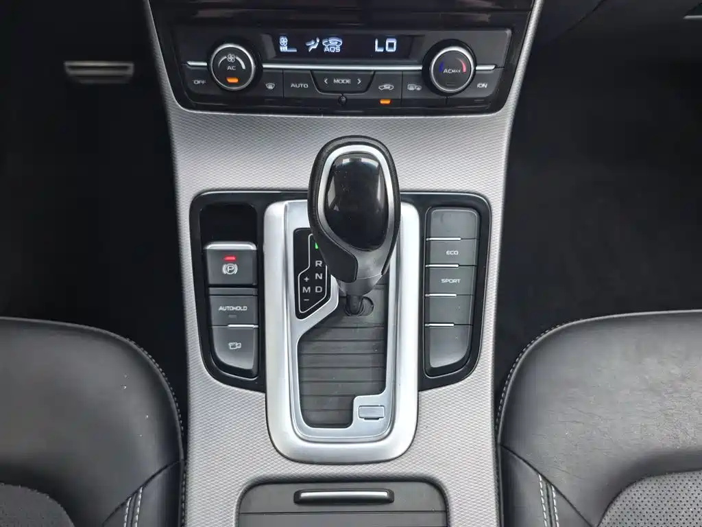 Geely Emgrand GS 2018 — фото 13