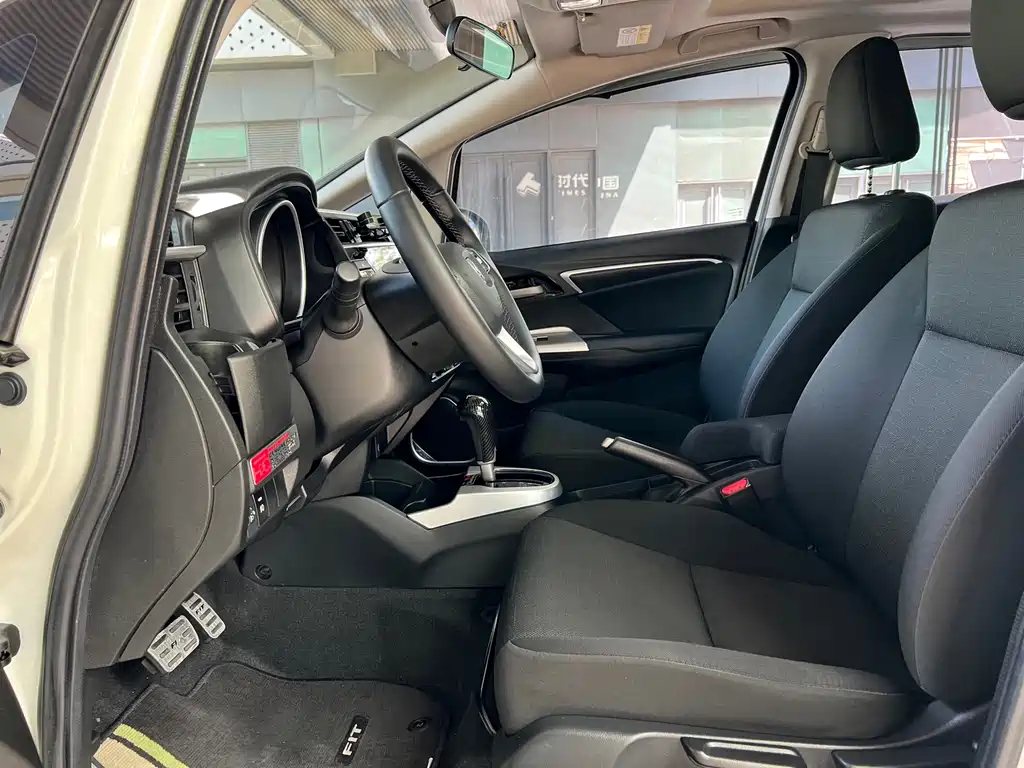 Honda Fit 2019 — фото 4