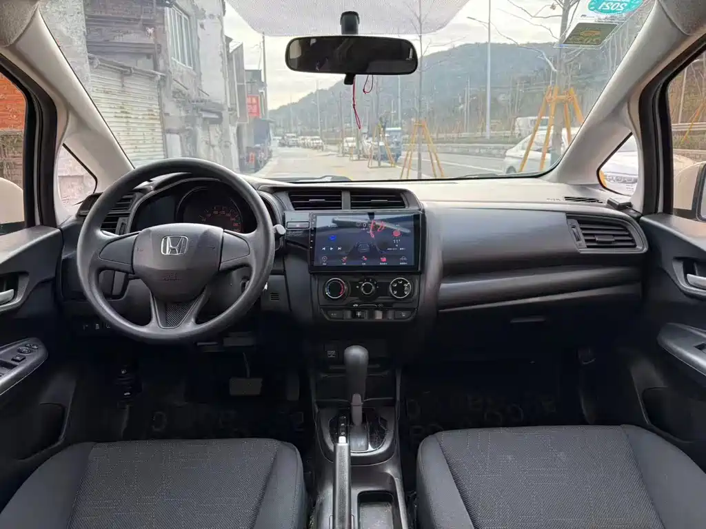 Honda Fit 2020 — фото 5