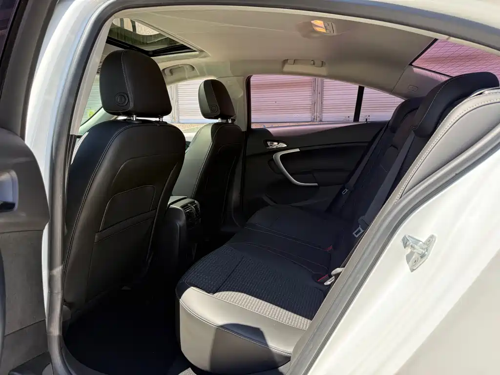 Buick Regal 2017 — фото 10