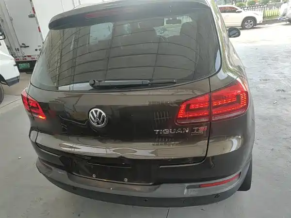 Volkswagen Tiguan 2015
