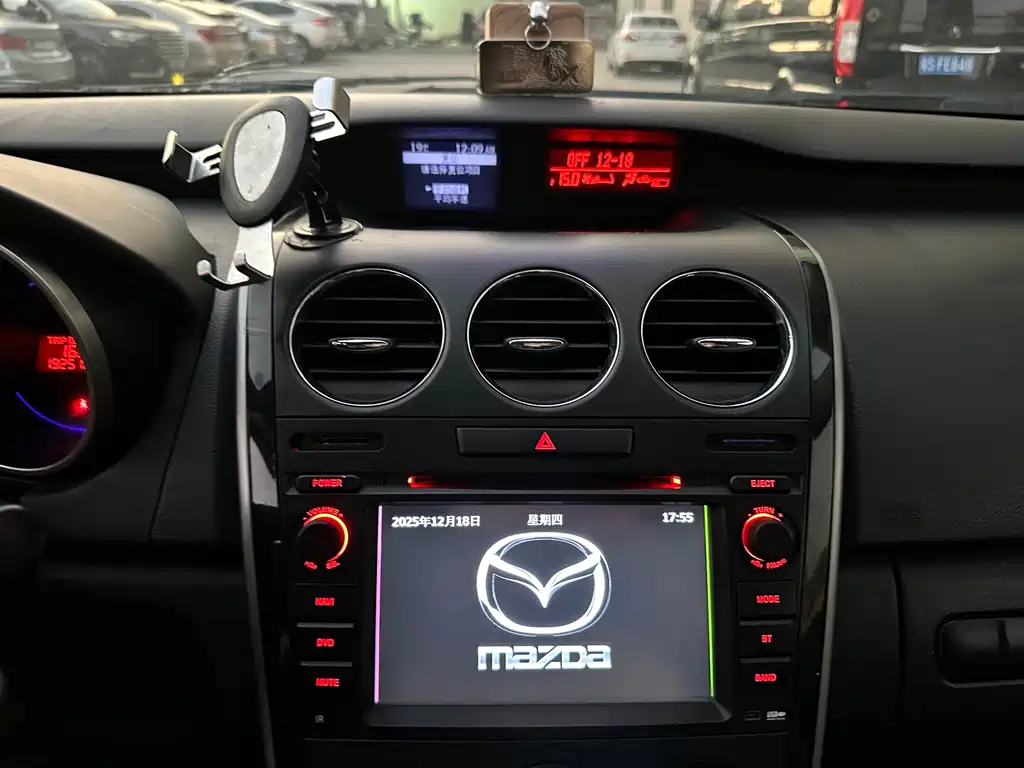 Mazda CX-7 2011 — фото 18
