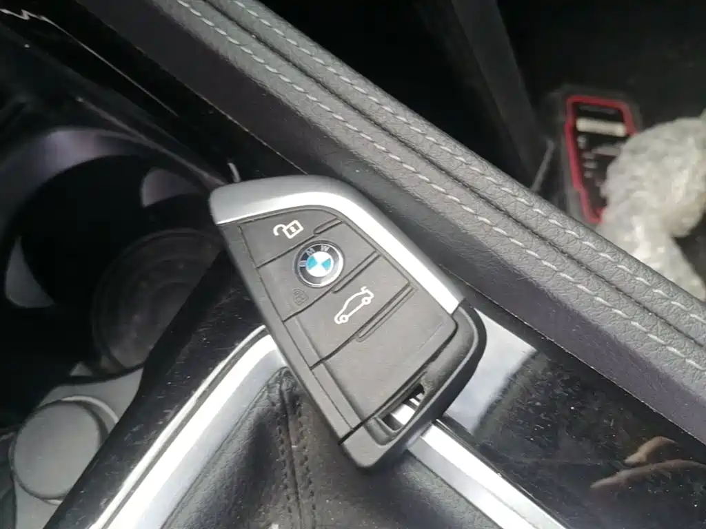 BMW 1 Series 2022 — фото 9