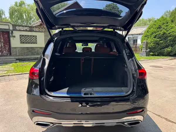 Mercedes-Benz GLC 2024
