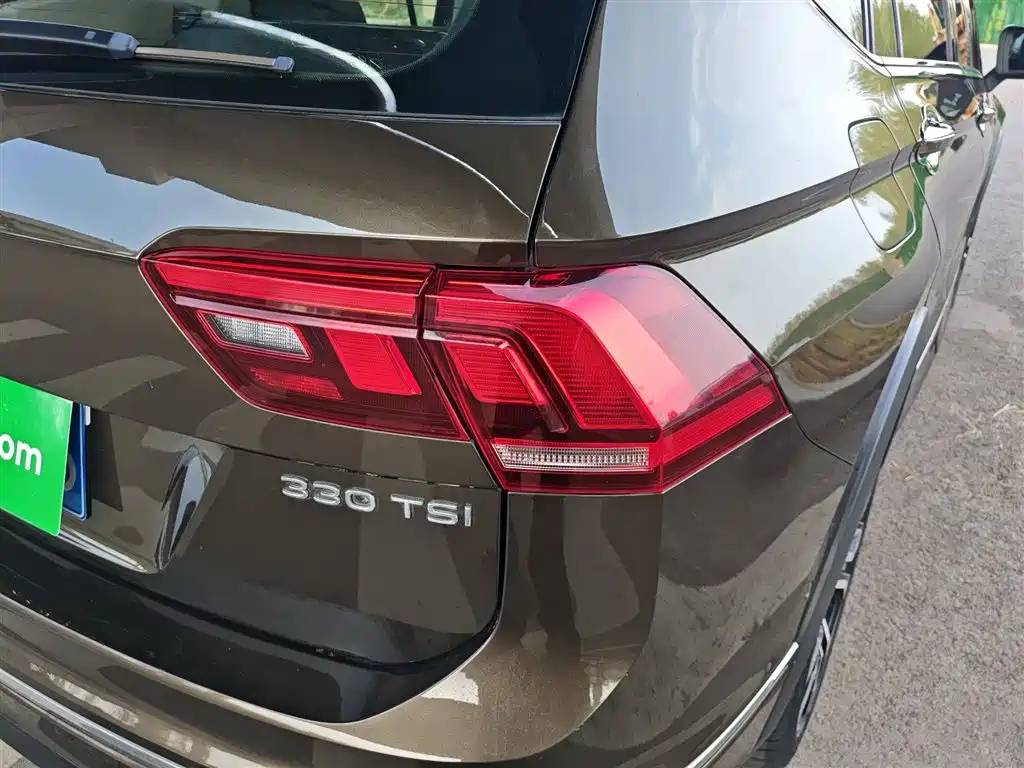 Volkswagen Tiguan L 2021 — фото 8