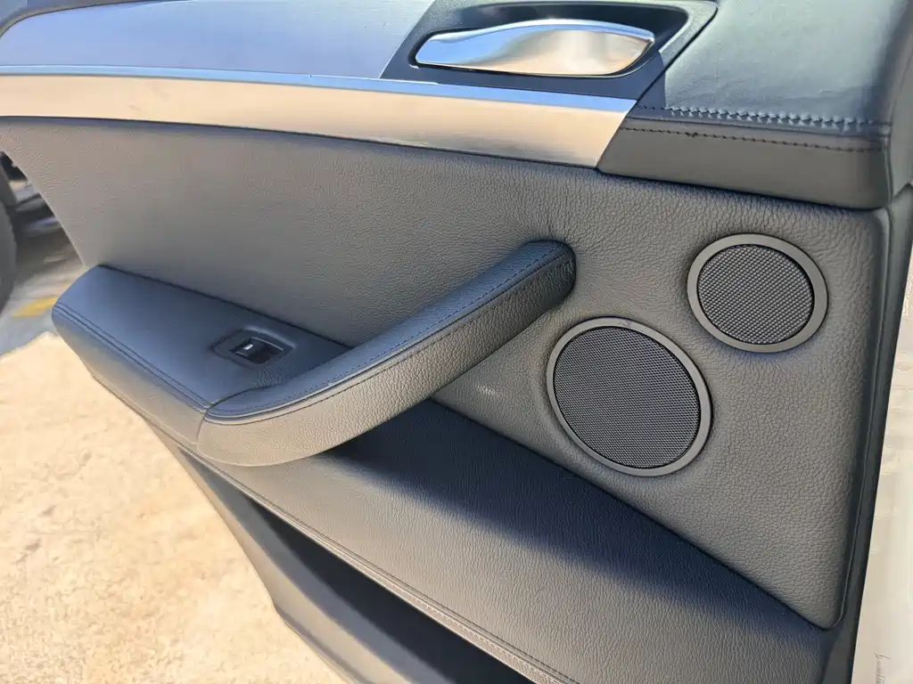 BMW X6 M 2014 — фото 13