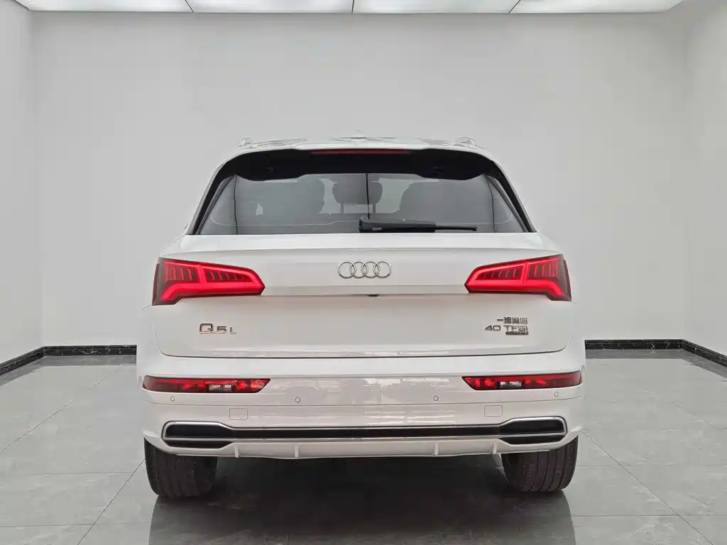 Audi Q5L 2020 — фото 5