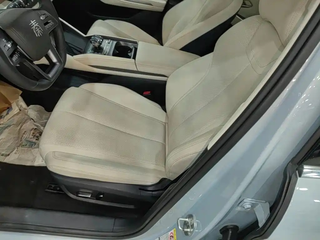 BYD Qin L 2025 — фото 15