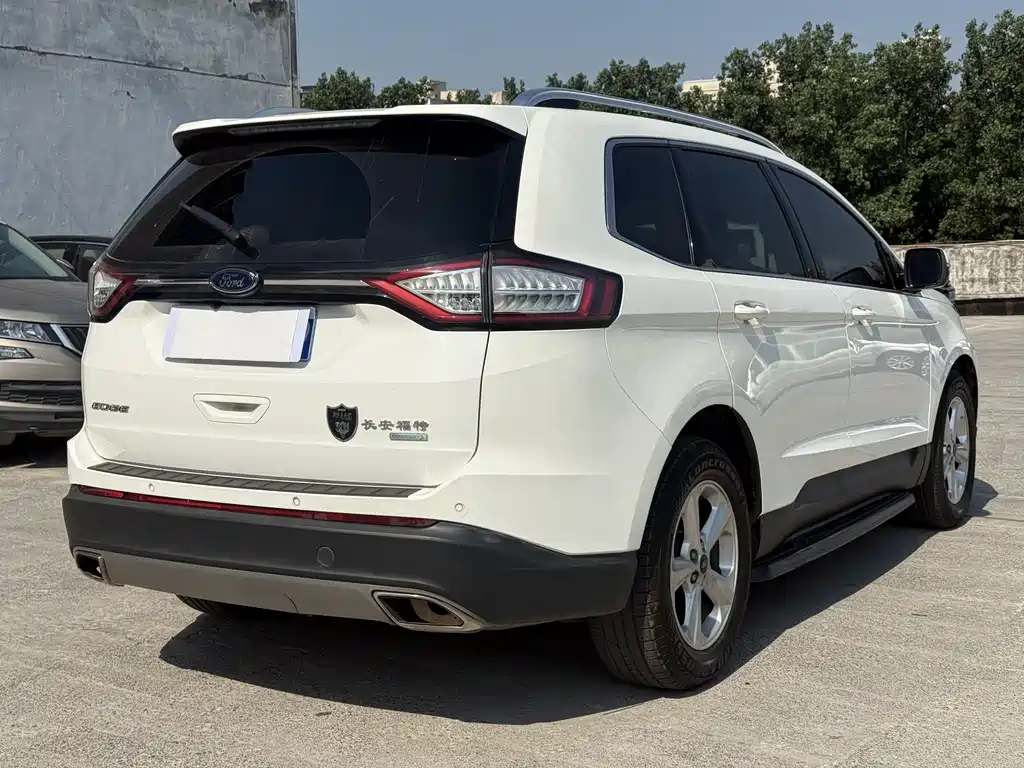 Ford Edge 2016
