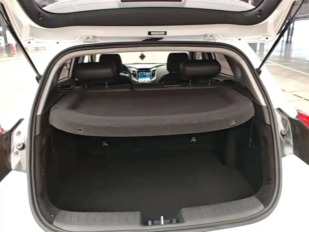 Changan Eado XT 2018 — фото 19