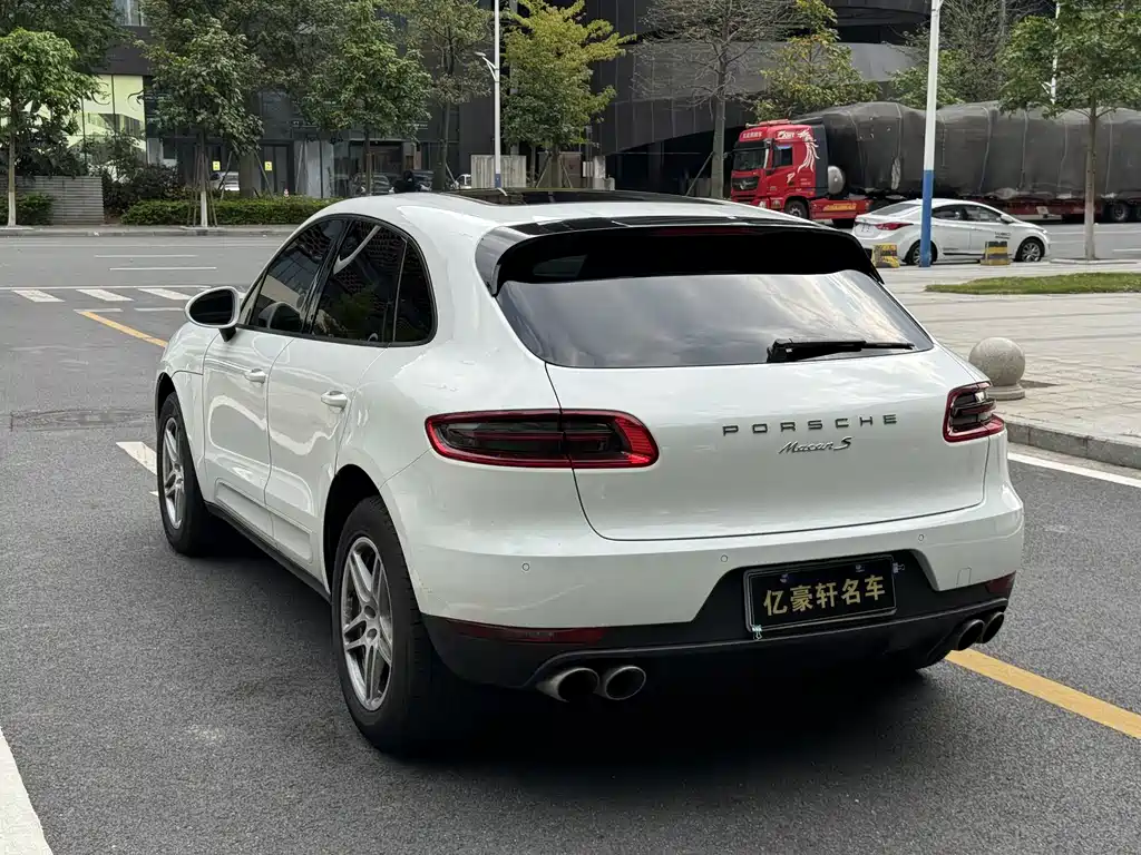 Porsche Macan 2015 — фото 7
