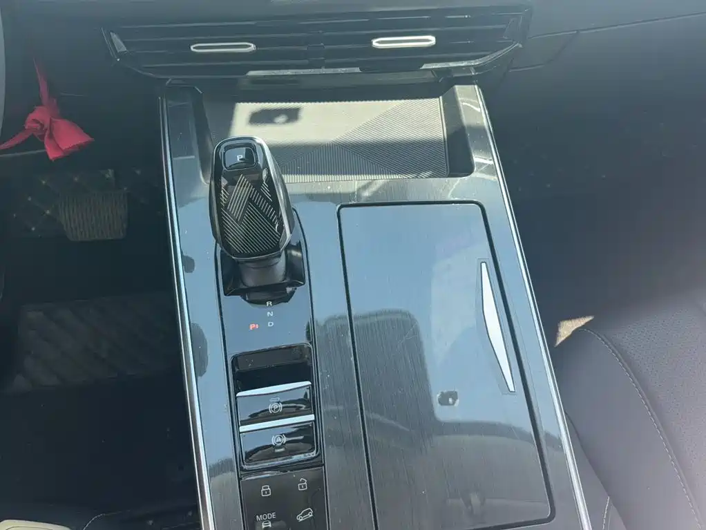 Roewe RX5 MAX 2023 — фото 10
