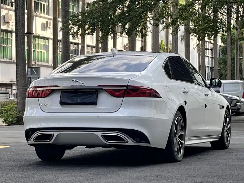 Jaguar XFL 2021 — фото 17