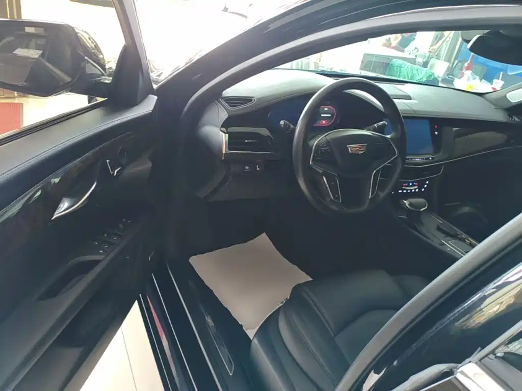 Cadillac CT6 2016 — фото 16
