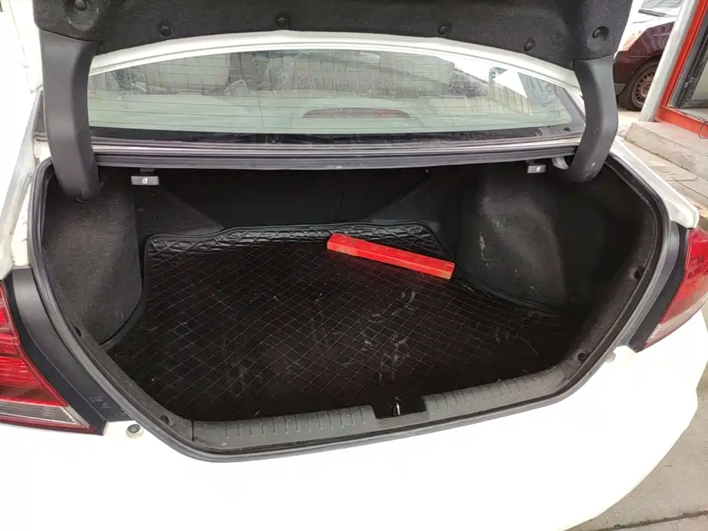 Honda Civic 2015 — фото 19
