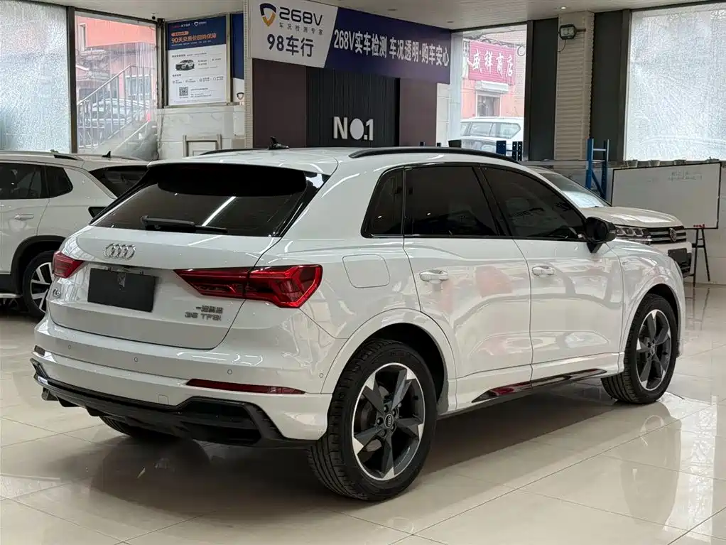 Audi Q3 2023 — фото 4
