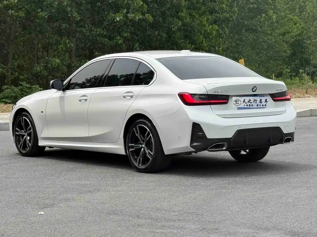 BMW 3 Series 2023 — фото 15