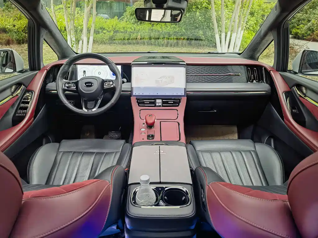 GAC Motor Trumpchi M8 2023 — фото 10