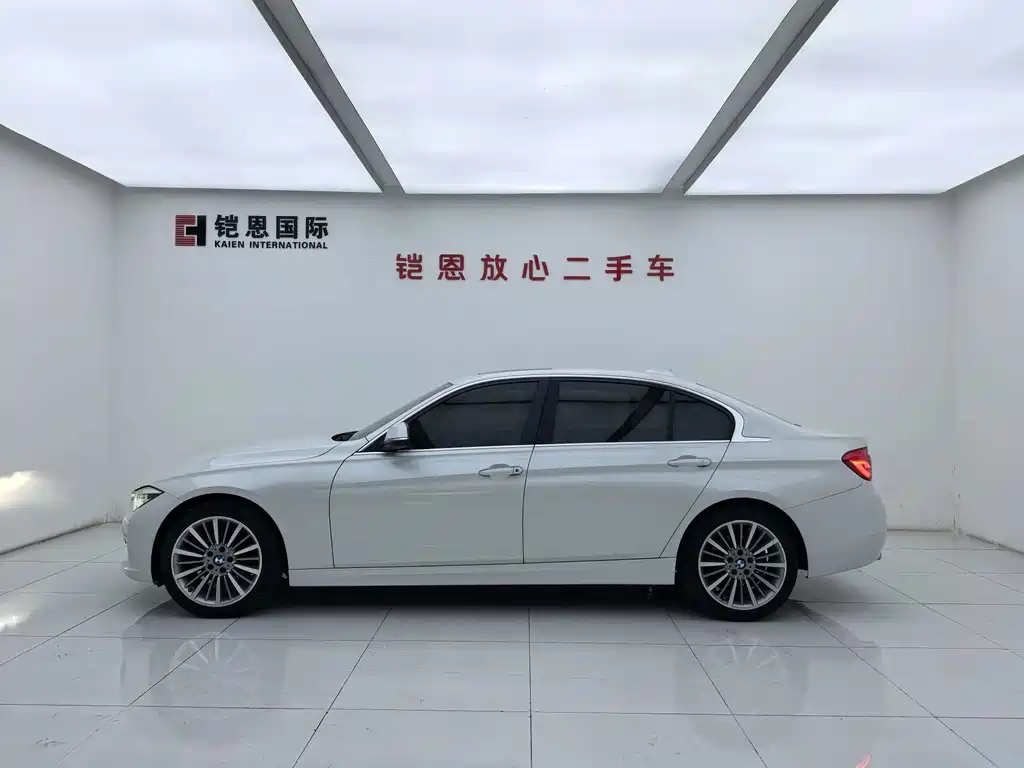 BMW 3 Series 2019 — фото 4