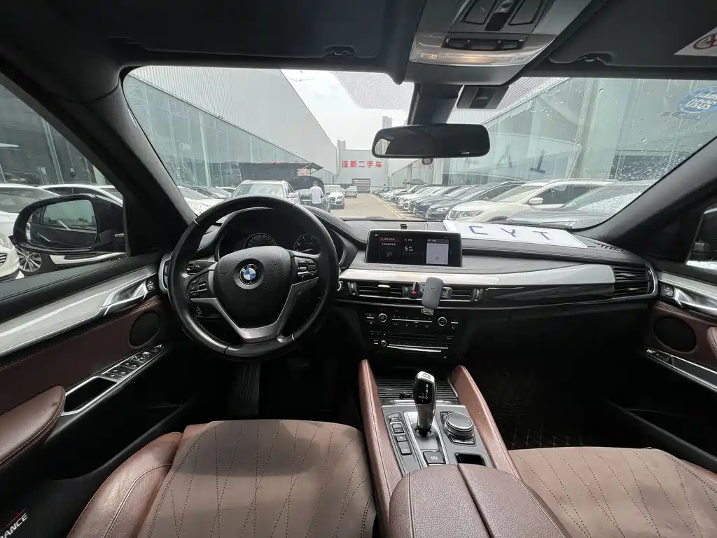 BMW X6 2019 — фото 11