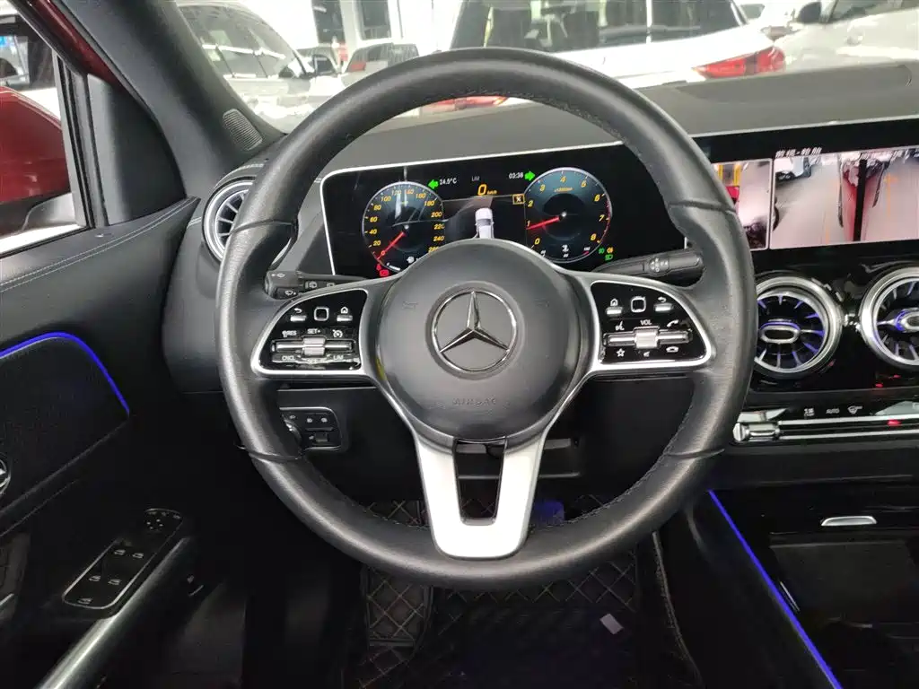 Mercedes-Benz GLA 2020 — фото 11