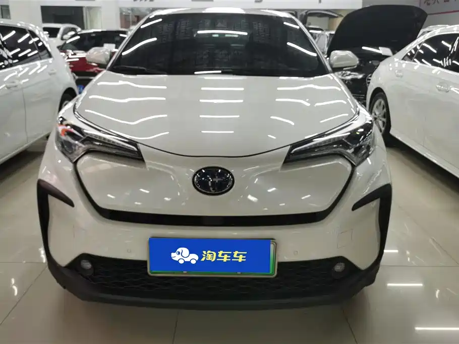 Toyota C-HR EV 2020 — фото 2